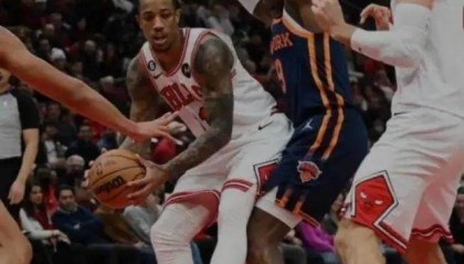 网页版入口-惨败尼克斯继续沉沦！德罗赞破防公牛或开启重建