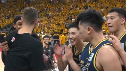 赢了北京队3分！杜锋感慨万千，大赞广东队1人